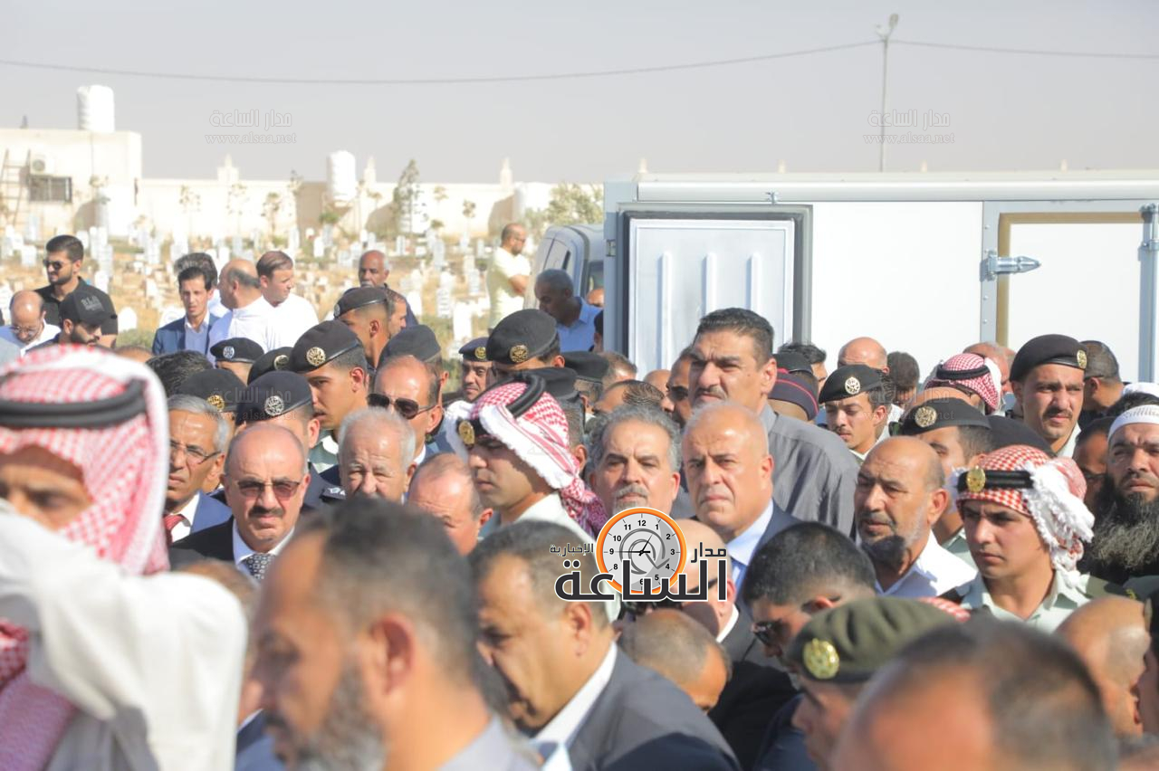 Madar Al-Saa Images 0.1549419031687722