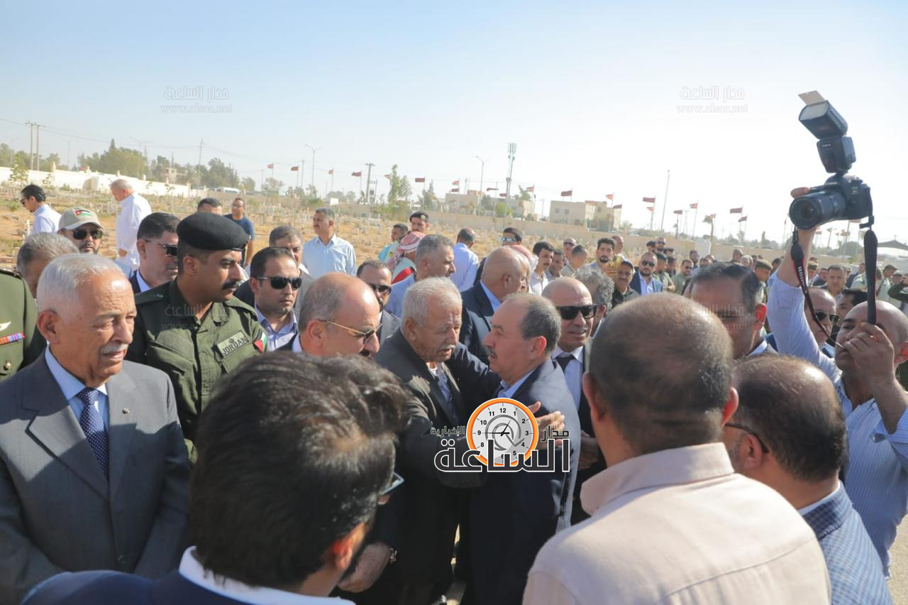 Madar Al-Saa Images 0.46932019012453563