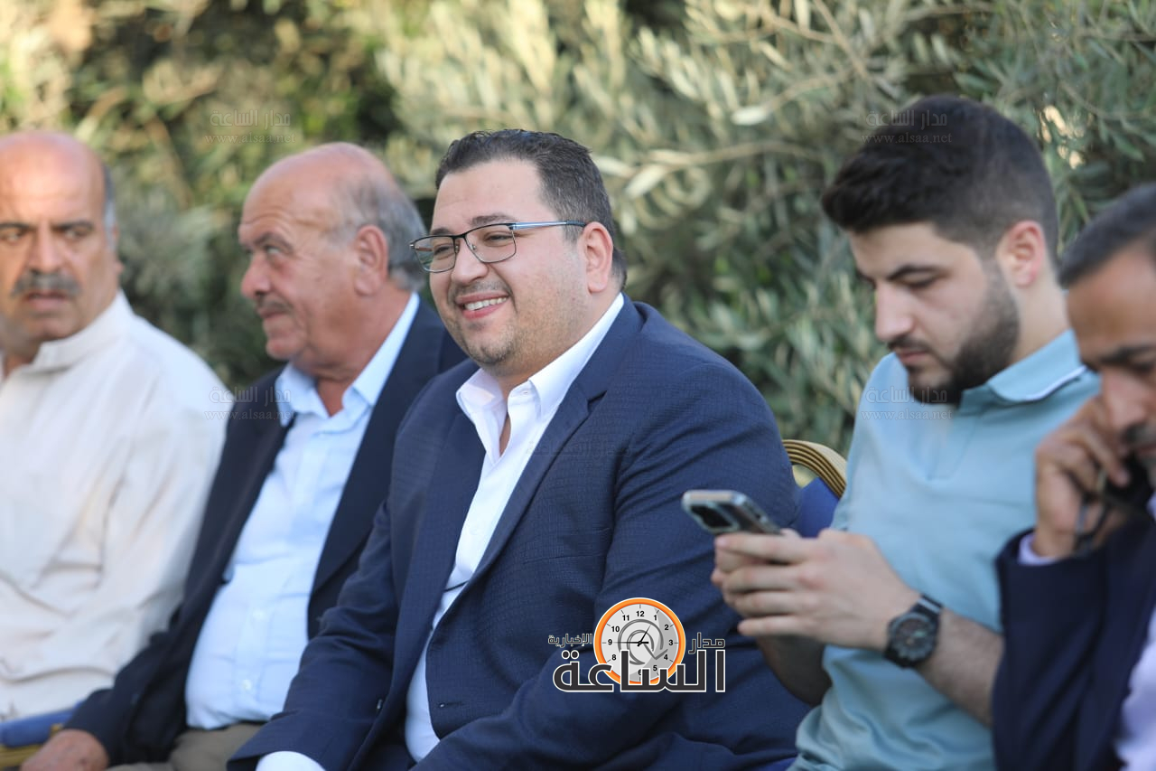 Madar Al-Saa Images 0.03254570526181233