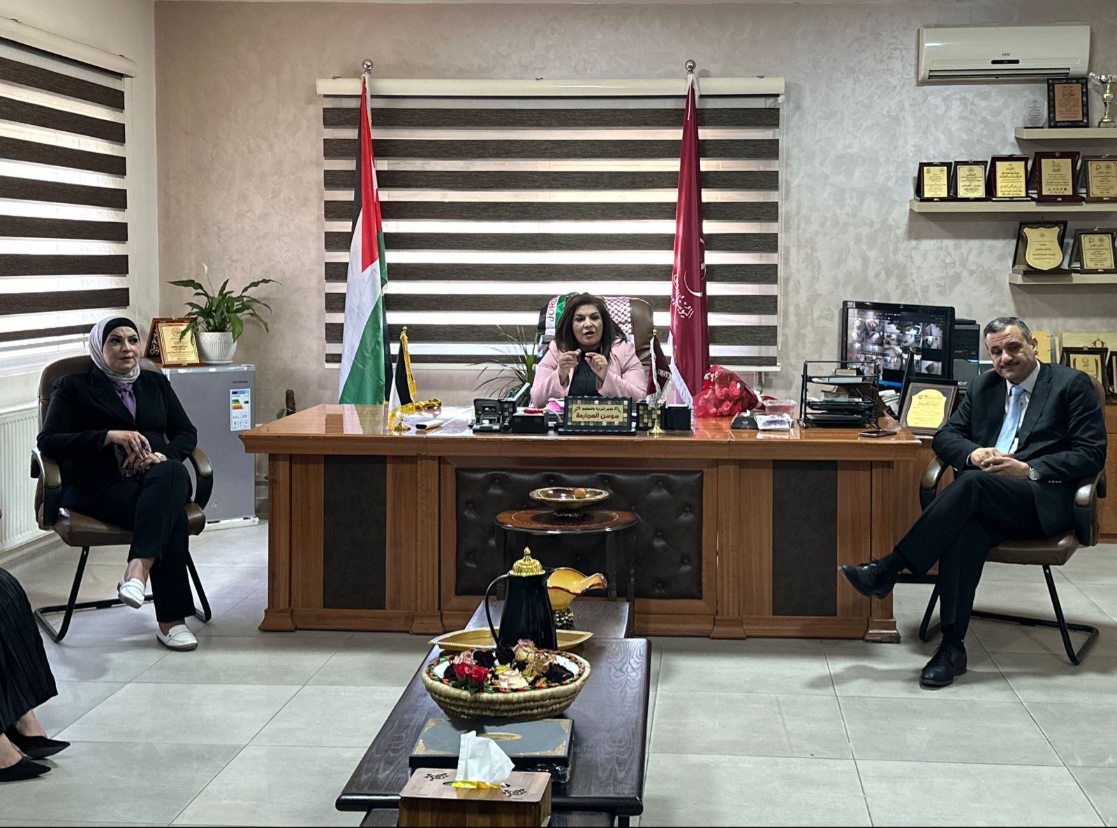 Madar Al-Saa Images 0.47236004931873454