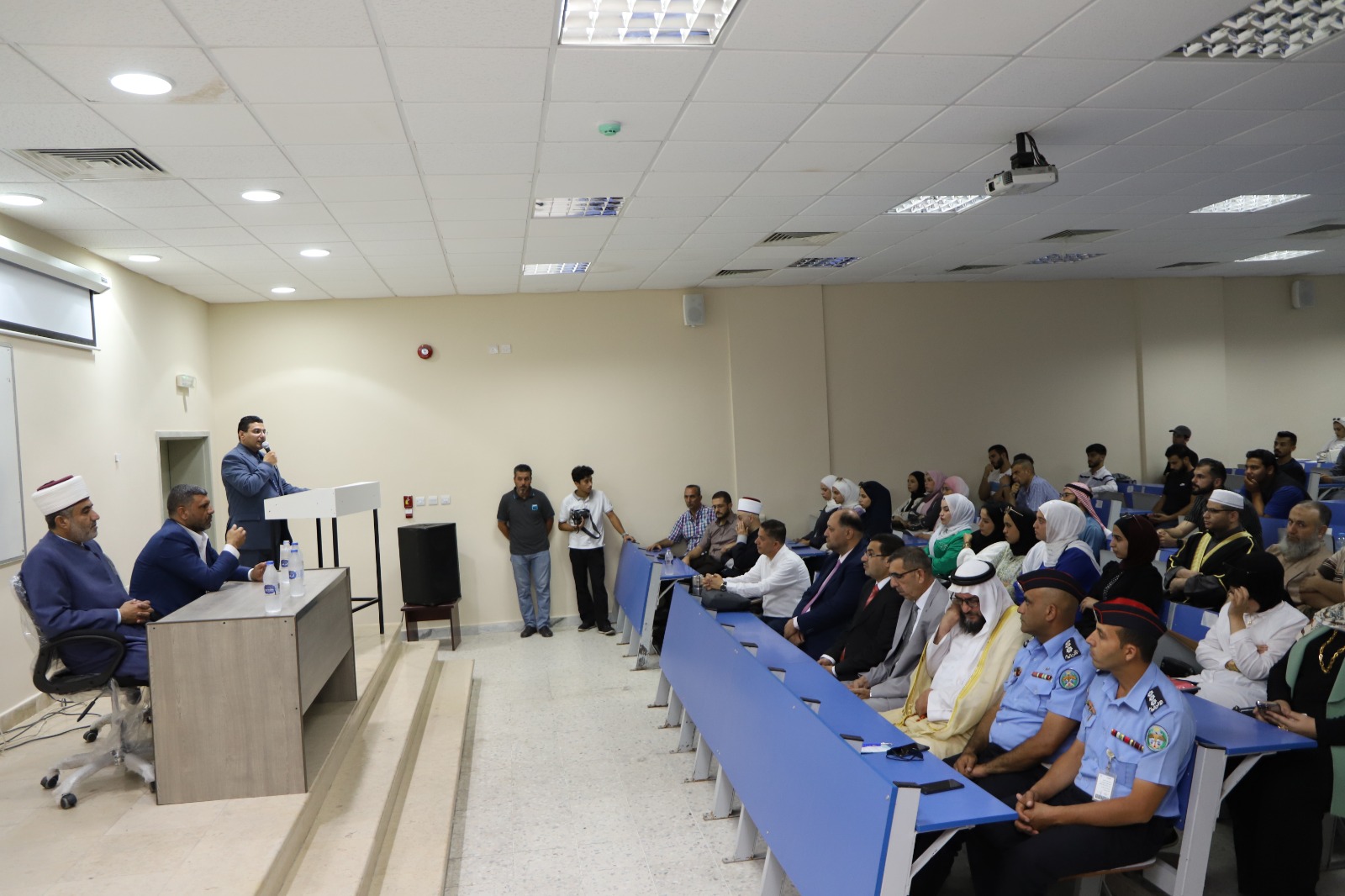 Madar Al-Saa Images 0.25273022865079664