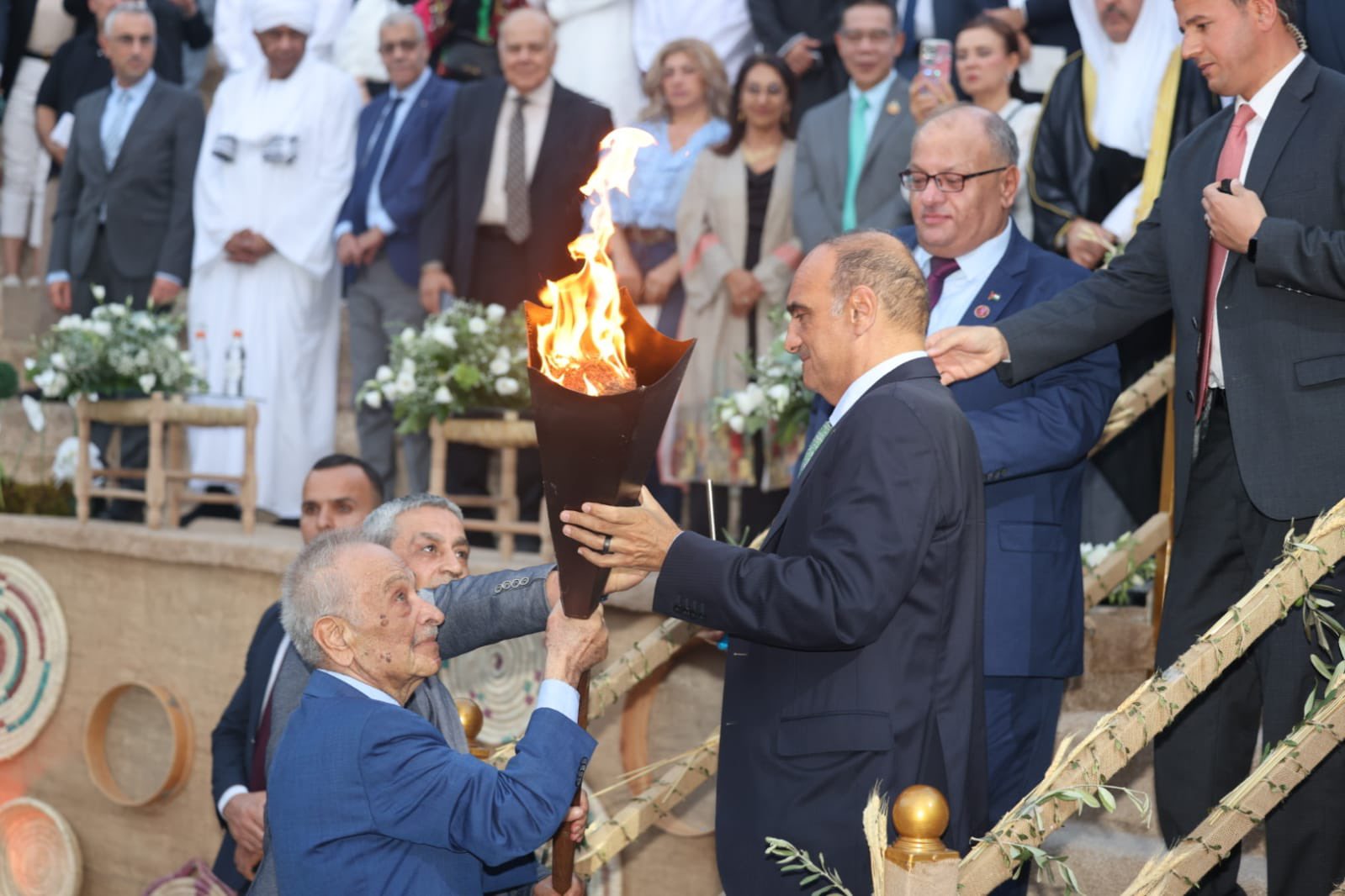 Madar Al-Saa Images 0.503151358053979