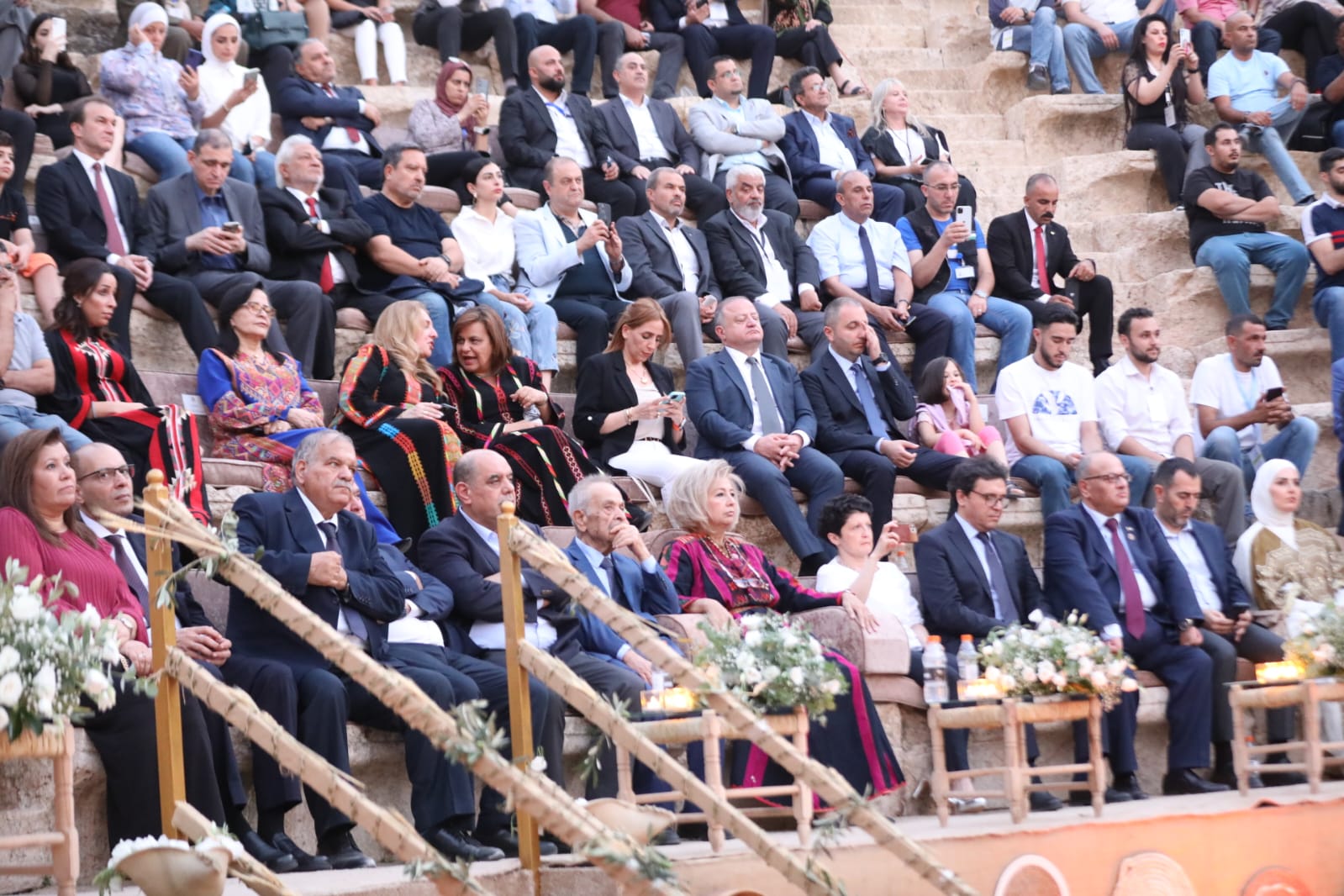 Madar Al-Saa Images 0.6211583191405419