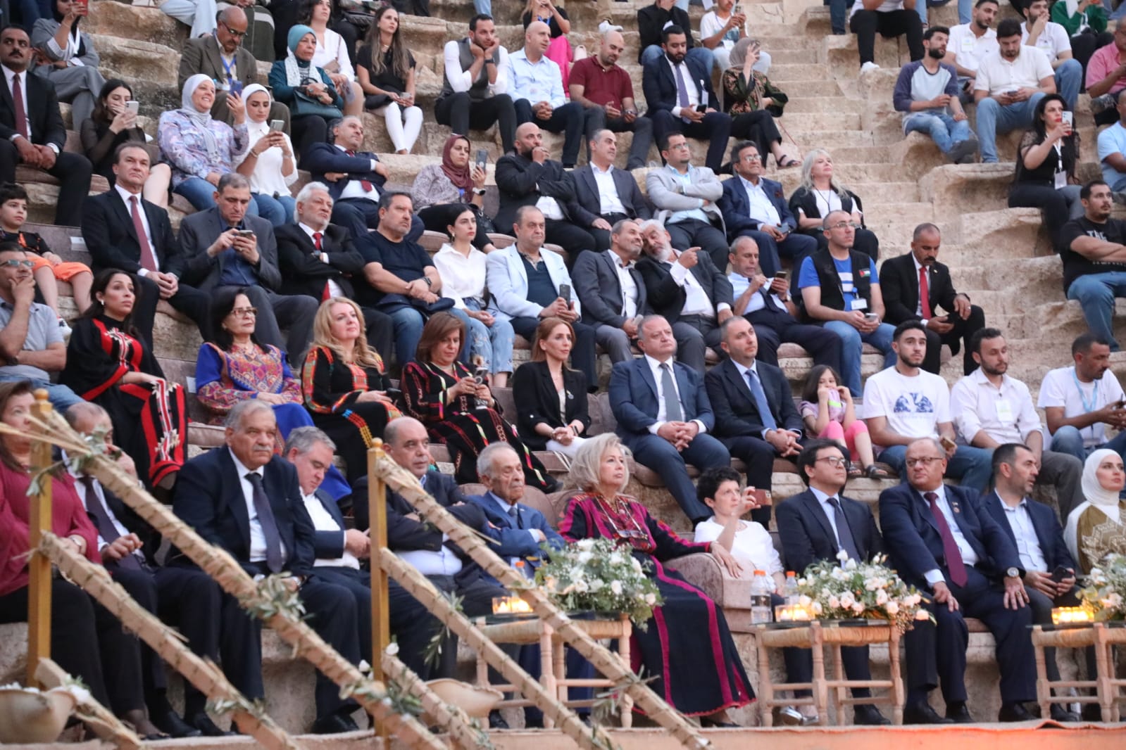 Madar Al-Saa Images 0.6654896365424543