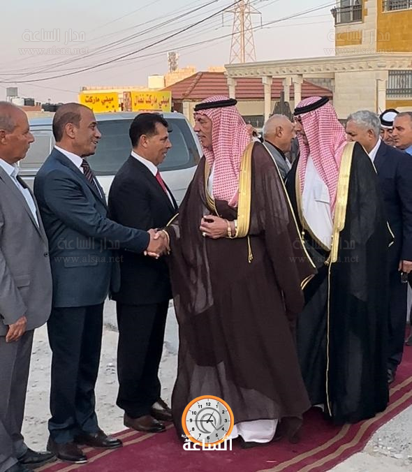 Madar Al-Saa Images 0.7647478540793655