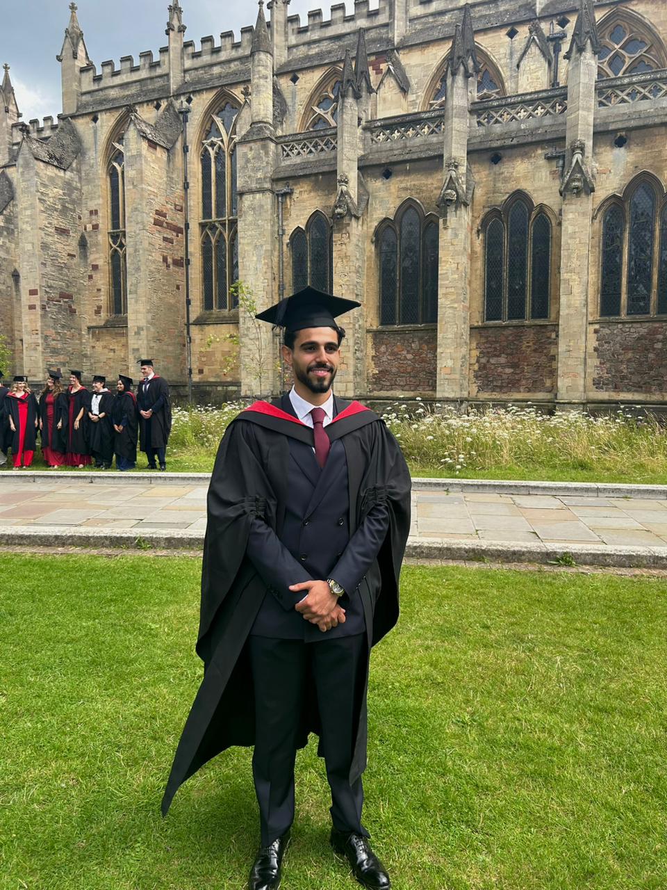 Madar Al-Saa Images 0.9423334541726207