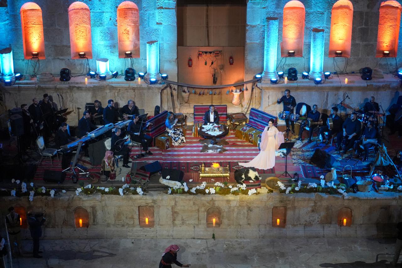 Madar Al-Saa Images 0.895994776943787