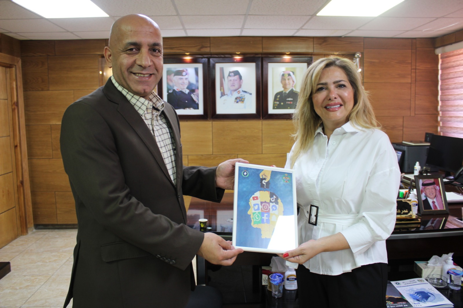 Madar Al-Saa Images 0.7897786297918117