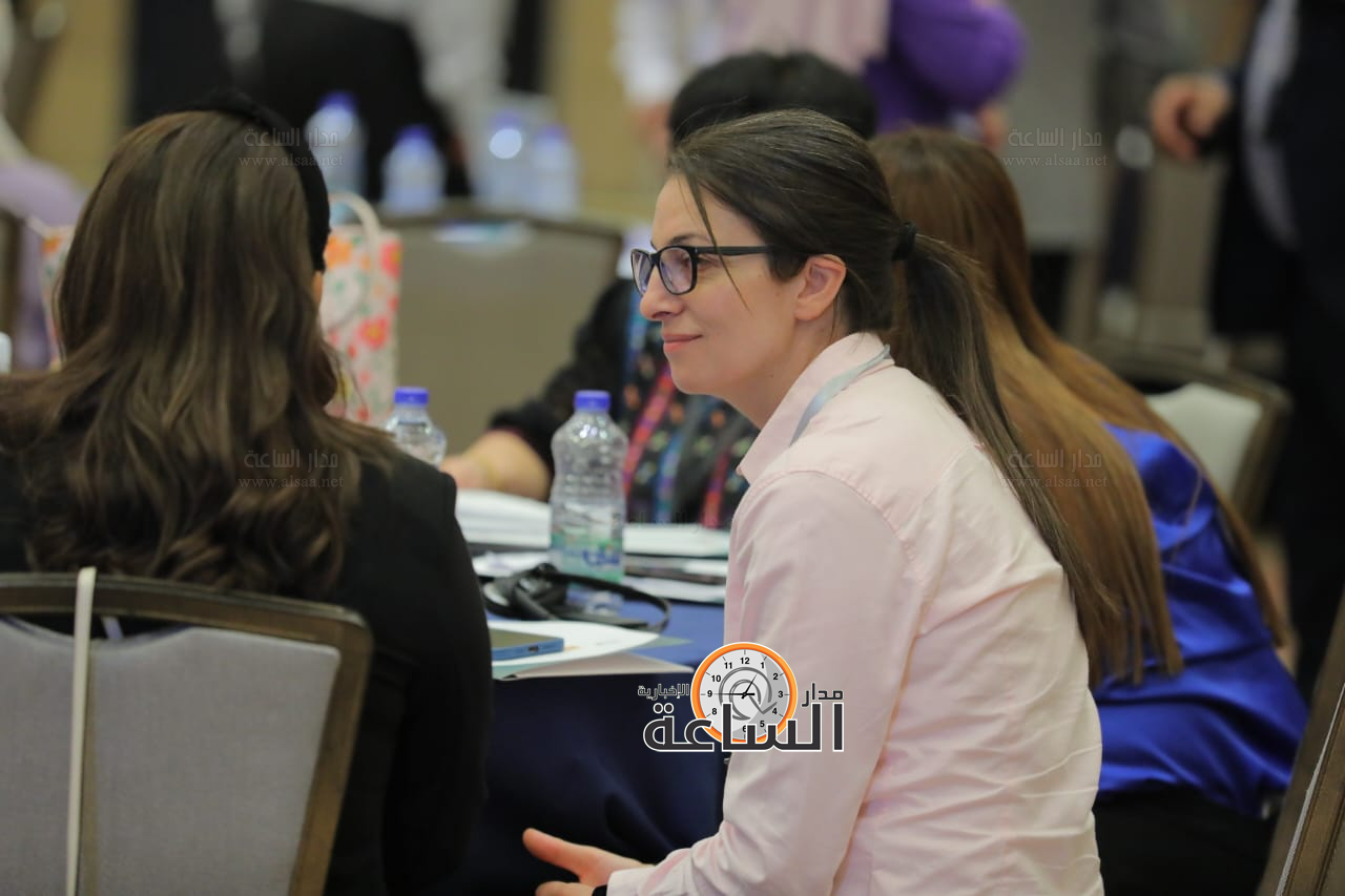 Madar Al-Saa Images 0.9419125844267602