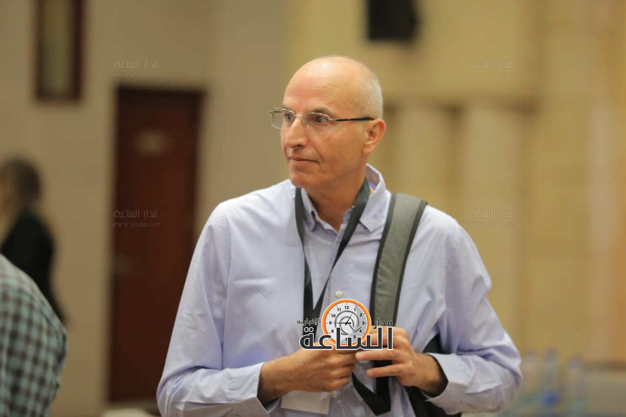 Madar Al-Saa Images 0.3230391370641883