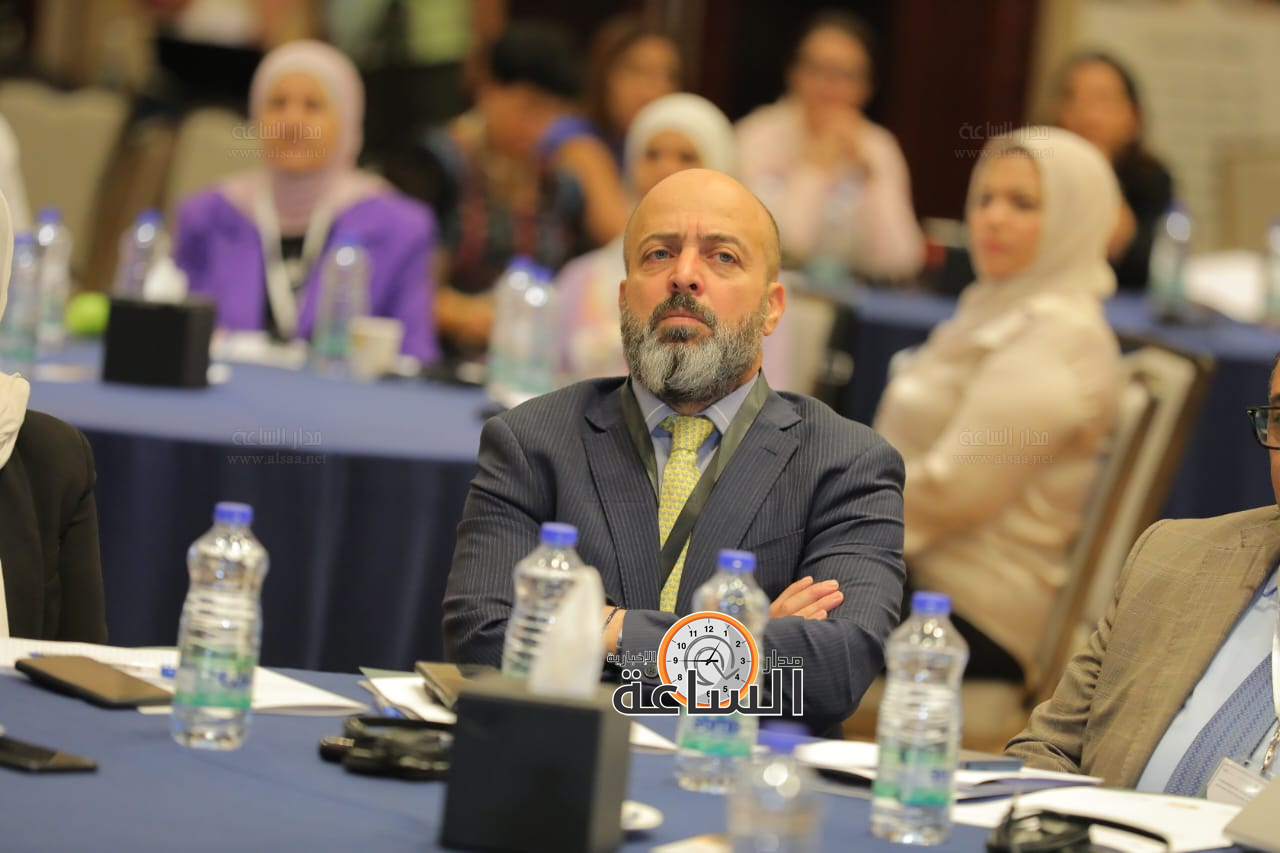 Madar Al-Saa Images 0.8564320346686949