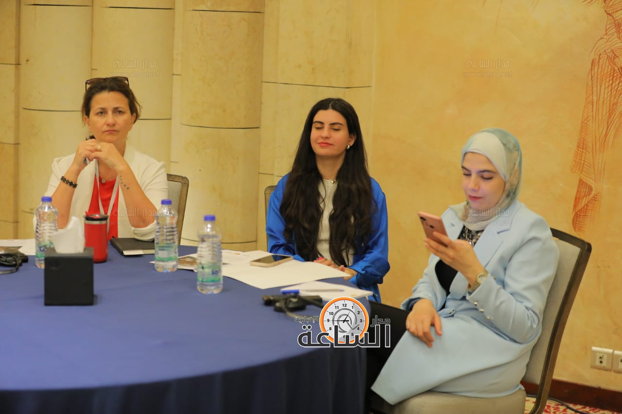 Madar Al-Saa Images 0.8632307235606465