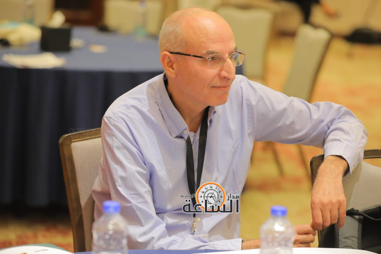 Madar Al-Saa Images 0.0966252267195602