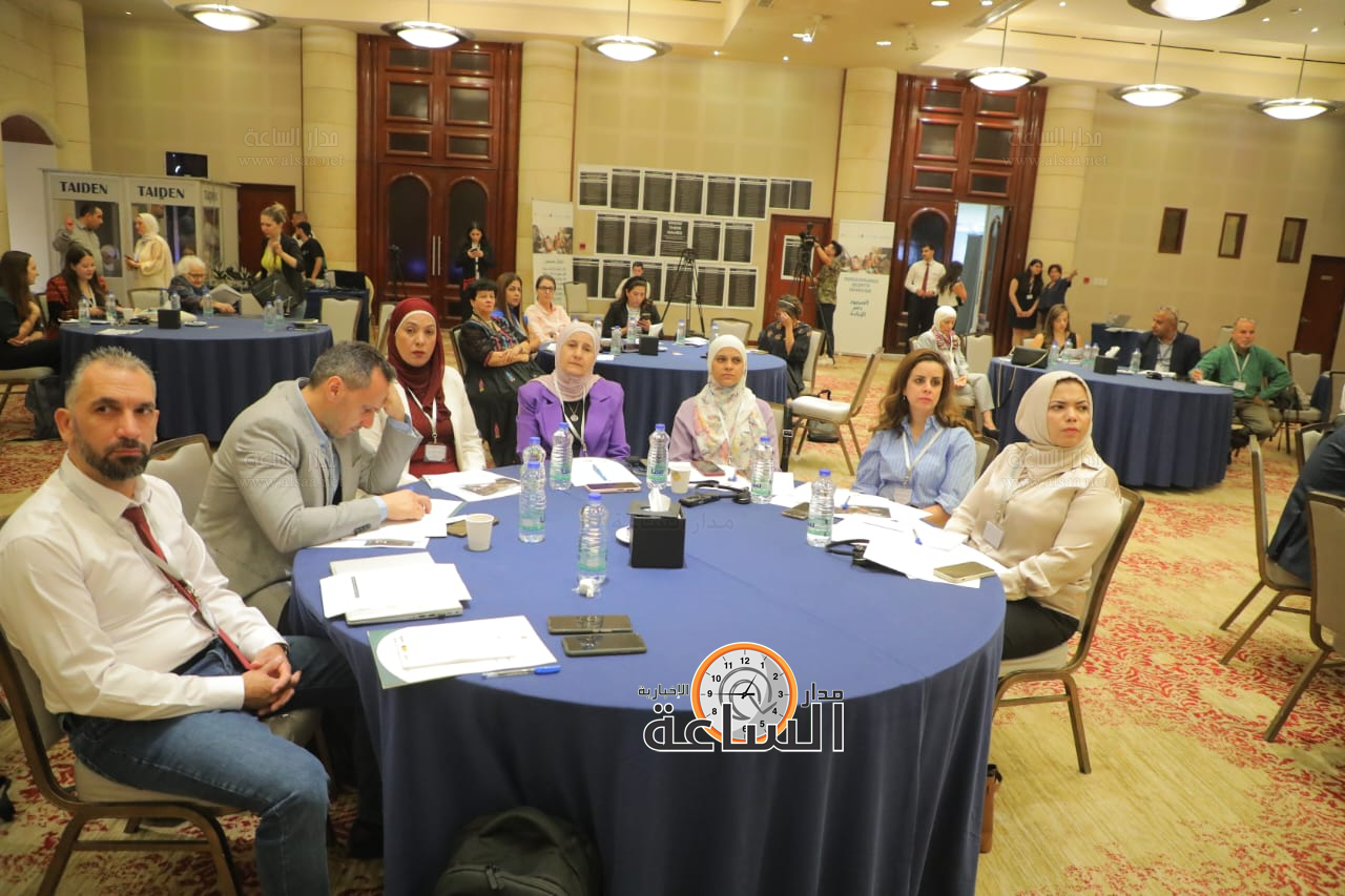 Madar Al-Saa Images 0.43098972553937354