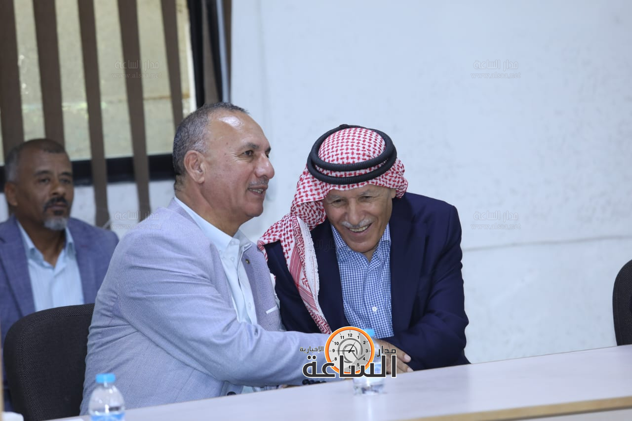 Madar Al-Saa Images 0.7975057331512376