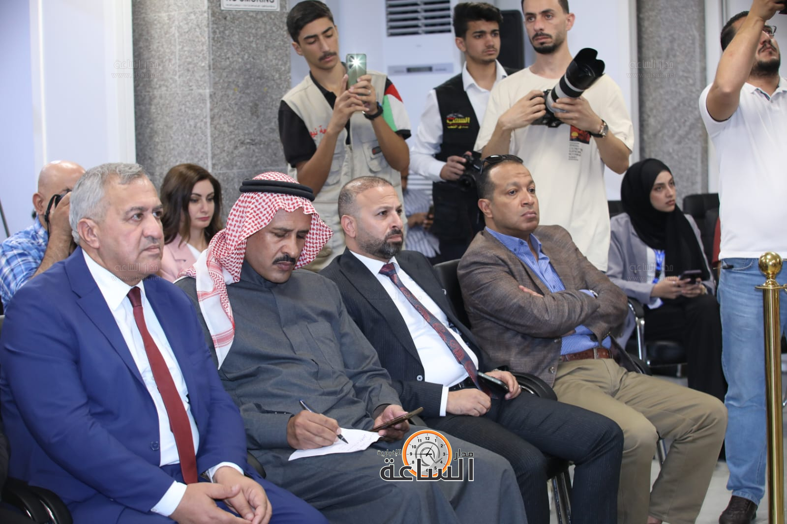 Madar Al-Saa Images 0.5866016524968092