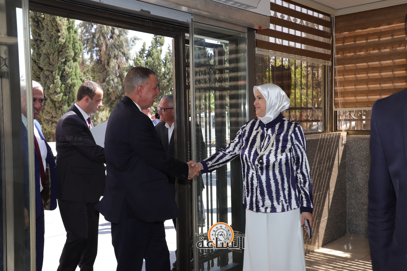 Madar Al-Saa Images 0.0400175476301905