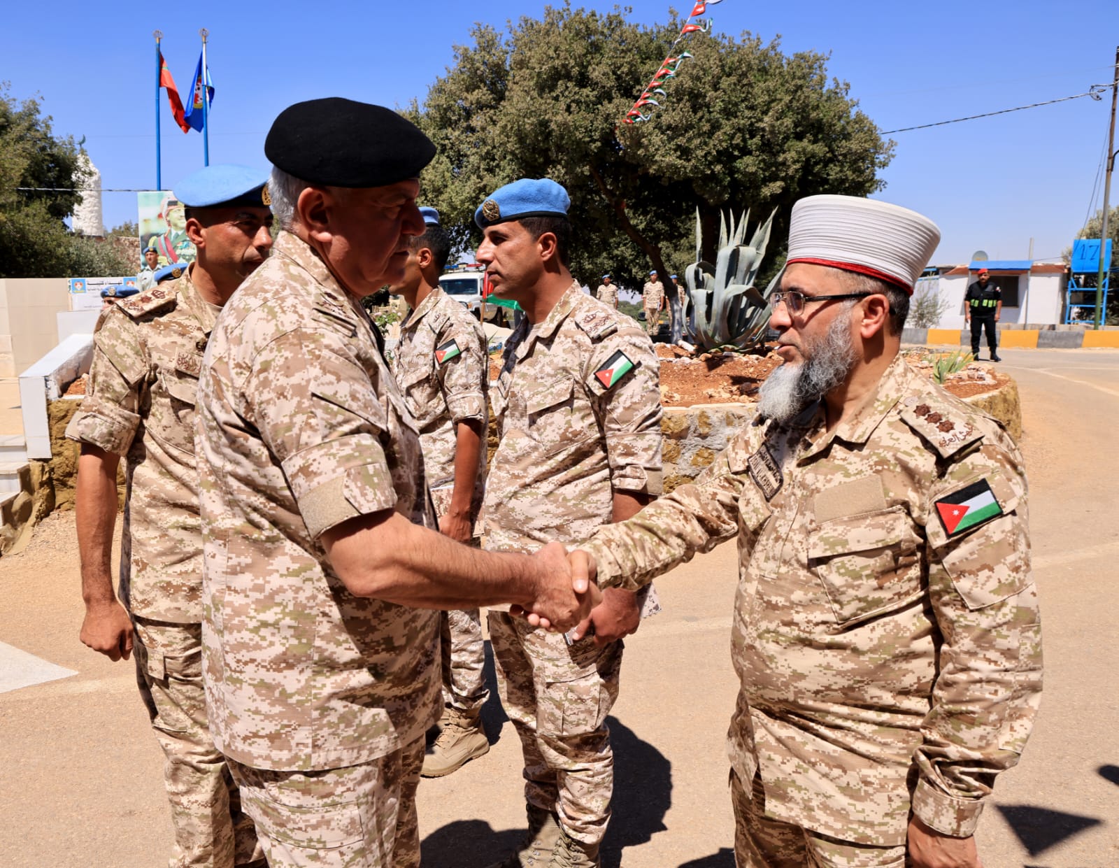 Madar Al-Saa Images 0.4051329385276441