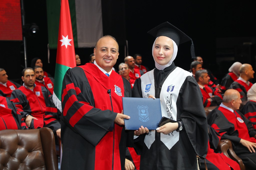 Madar Al-Saa Images 0.7408573352316472