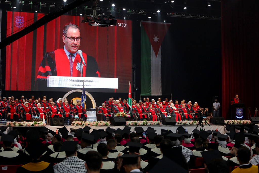 Madar Al-Saa Images 0.02440660790060689