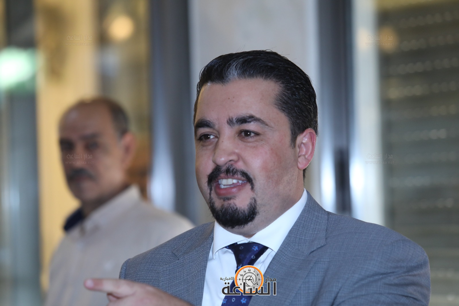 

اندريه عزوني الحواري

