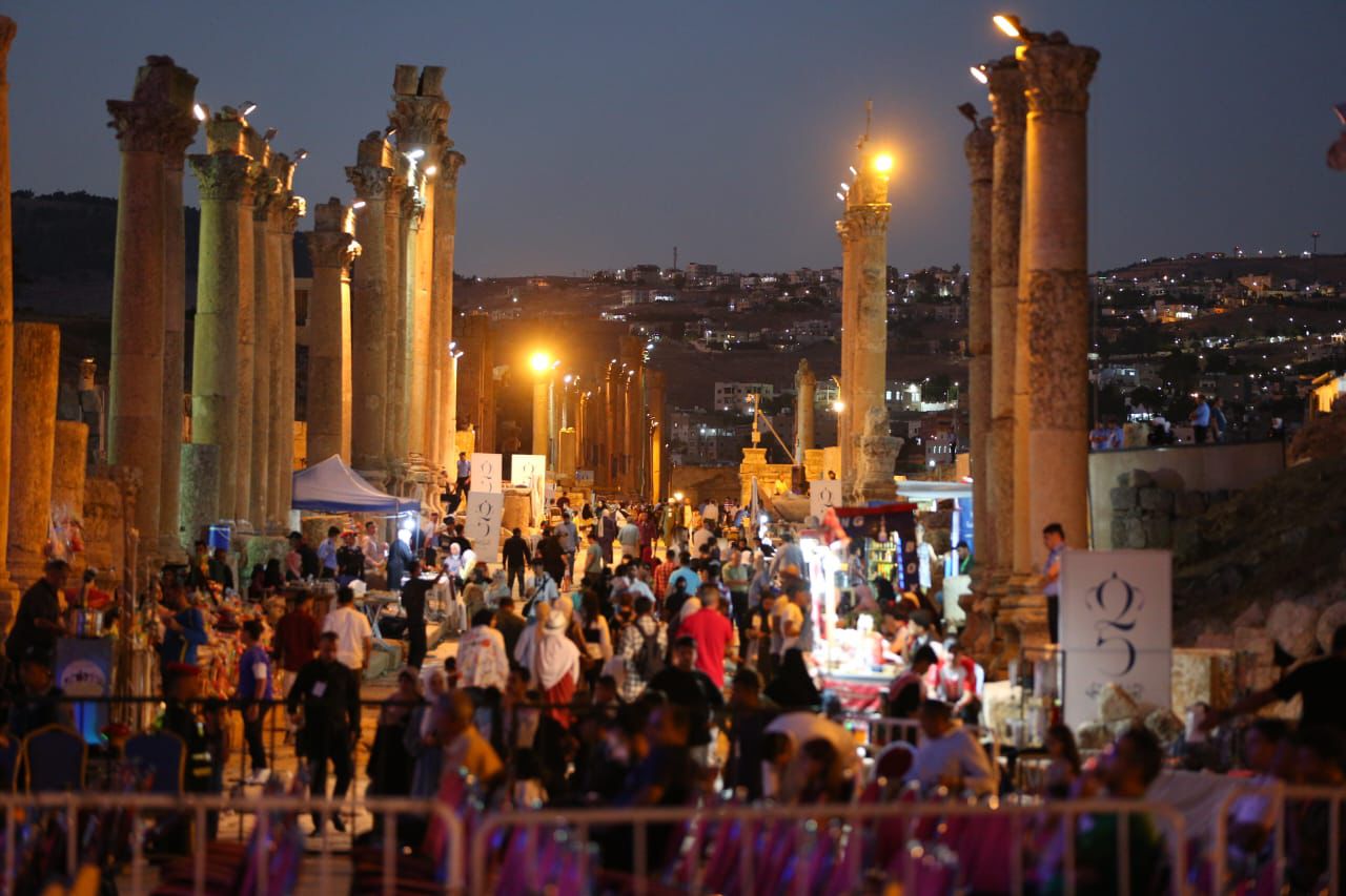 Madar Al-Saa Images 0.6854658329620735