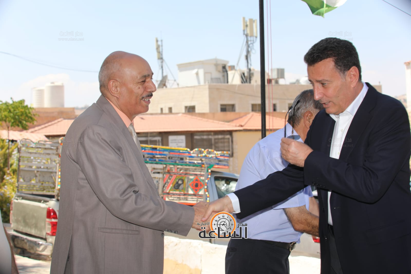 Madar Al-Saa Images 0.12095721193963294