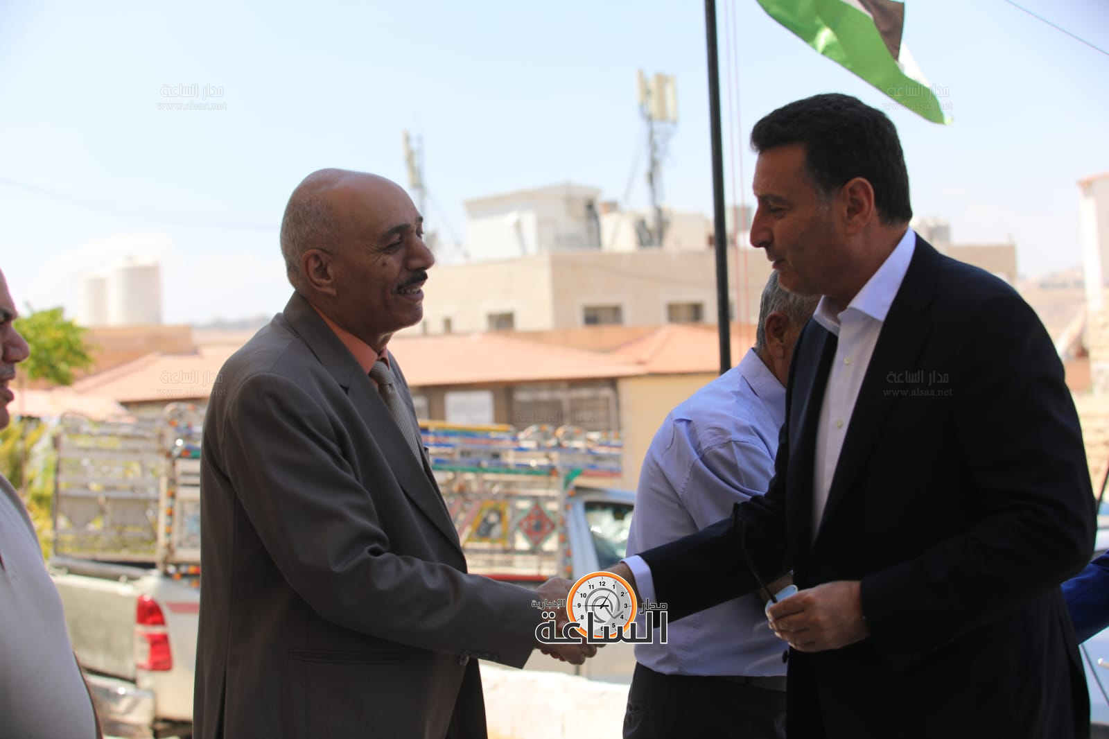 Madar Al-Saa Images 0.7646118767434875