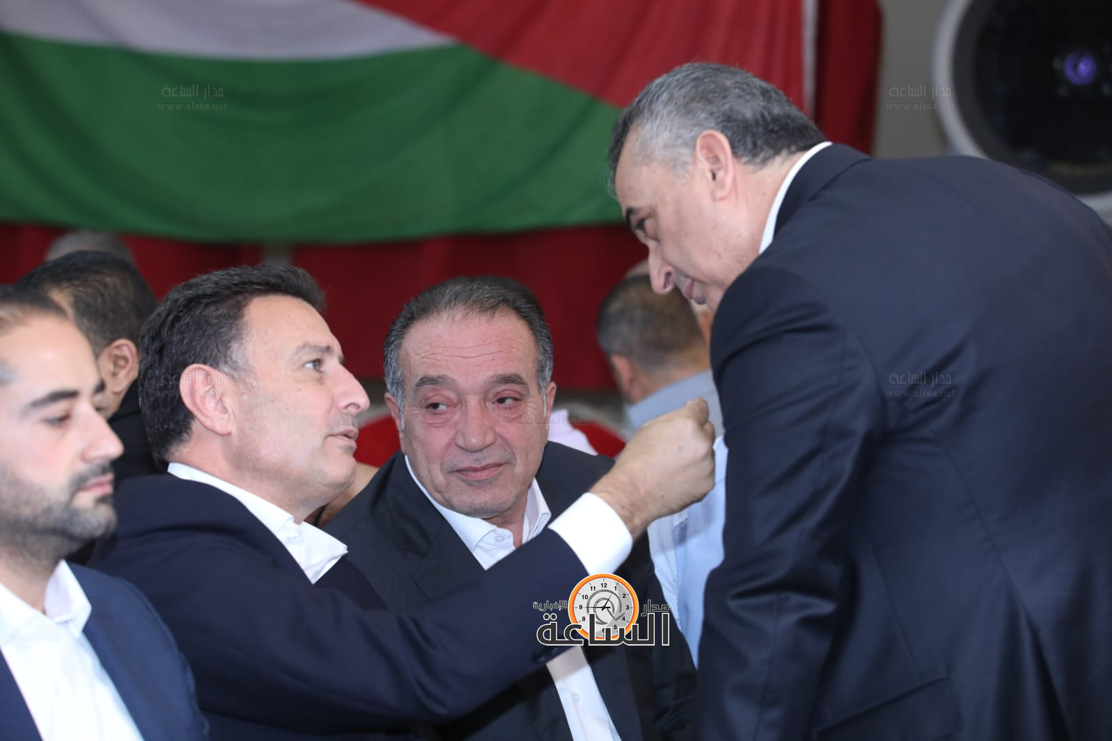 Madar Al-Saa Images 0.4919513087252363