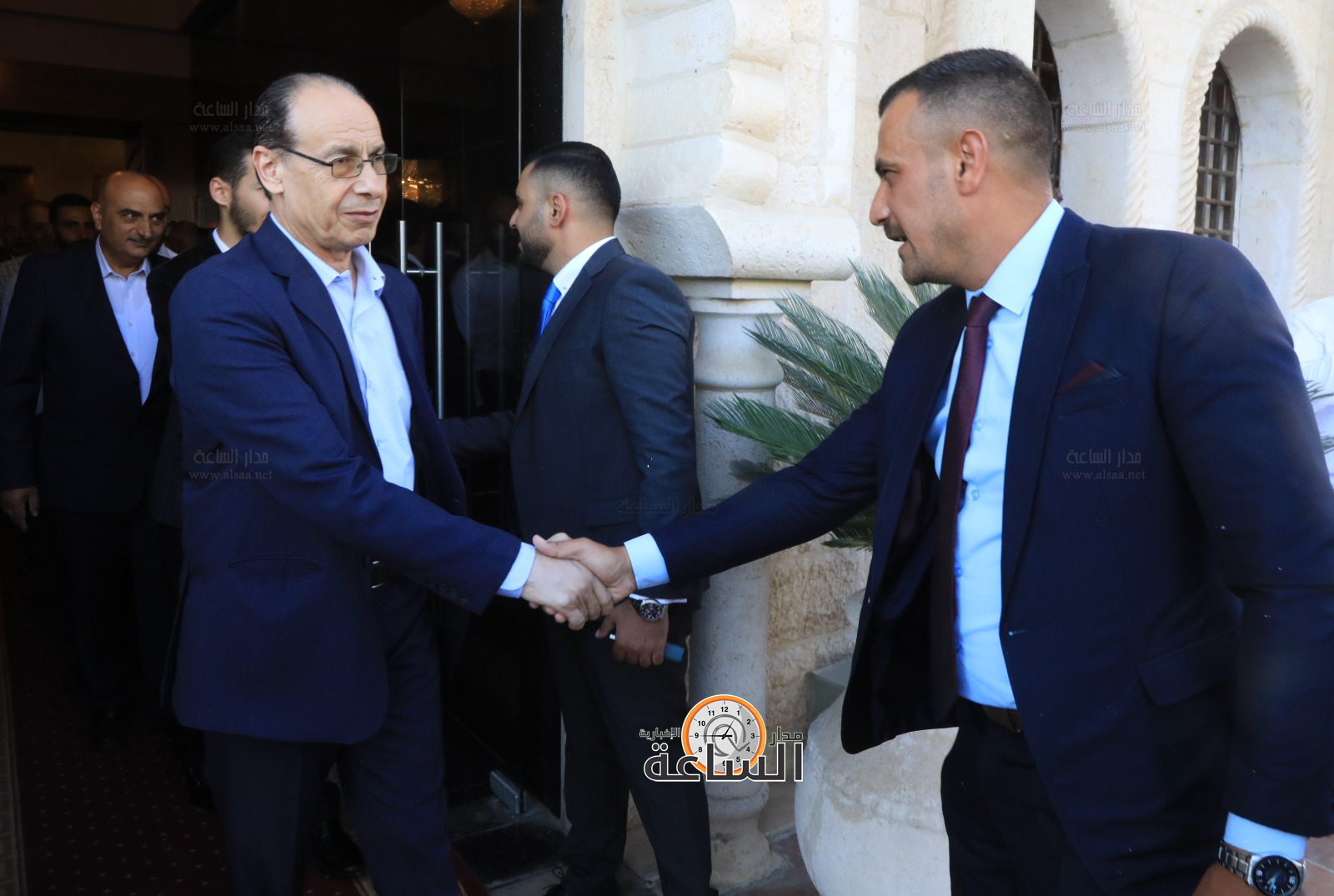 Madar Al-Saa Images 0.12808884691331124