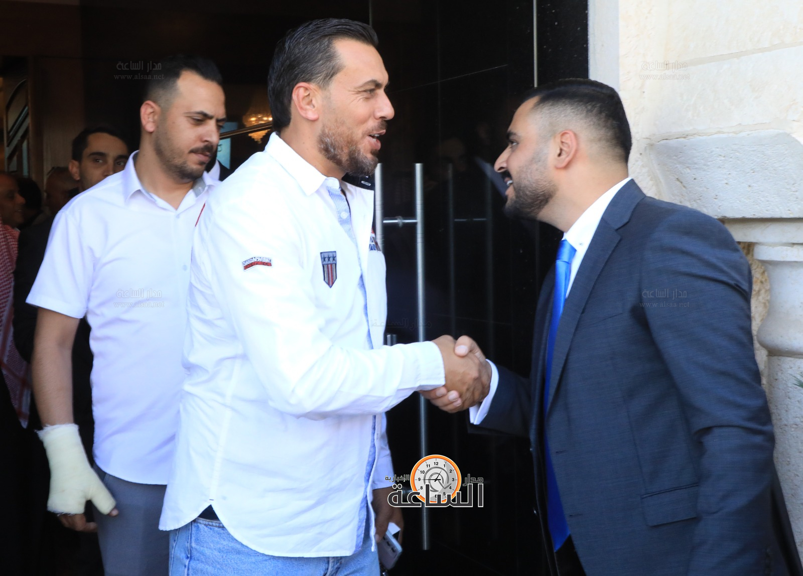 Madar Al-Saa Images 0.8905959823250618