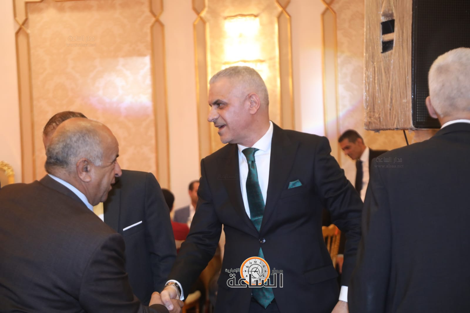 Madar Al-Saa Images 0.7066302645857274