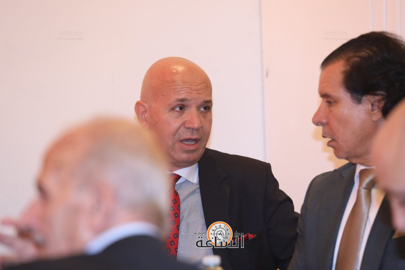 Madar Al-Saa Images 0.330120320775918