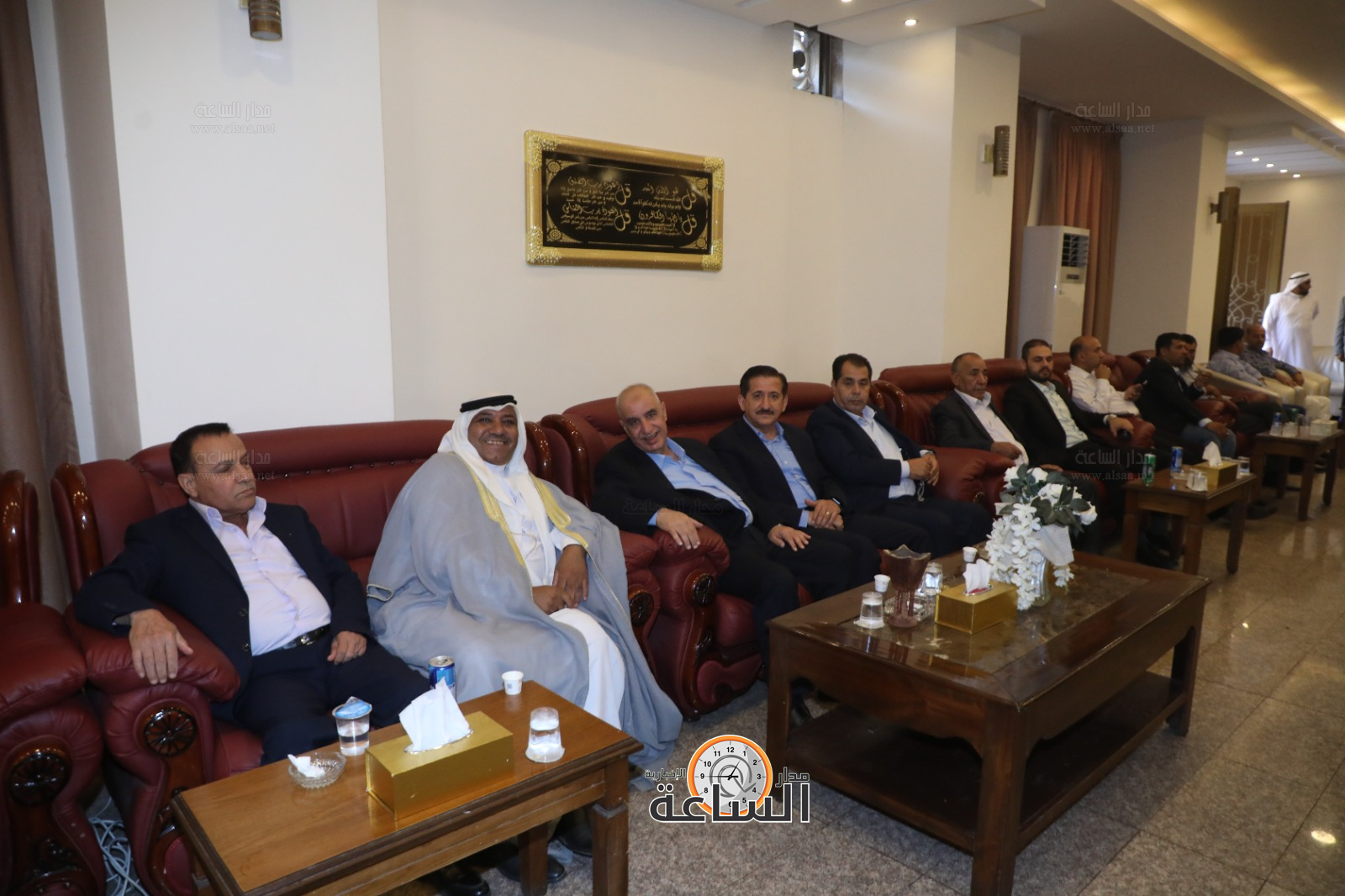 Madar Al-Saa Images 0.2735249383242695