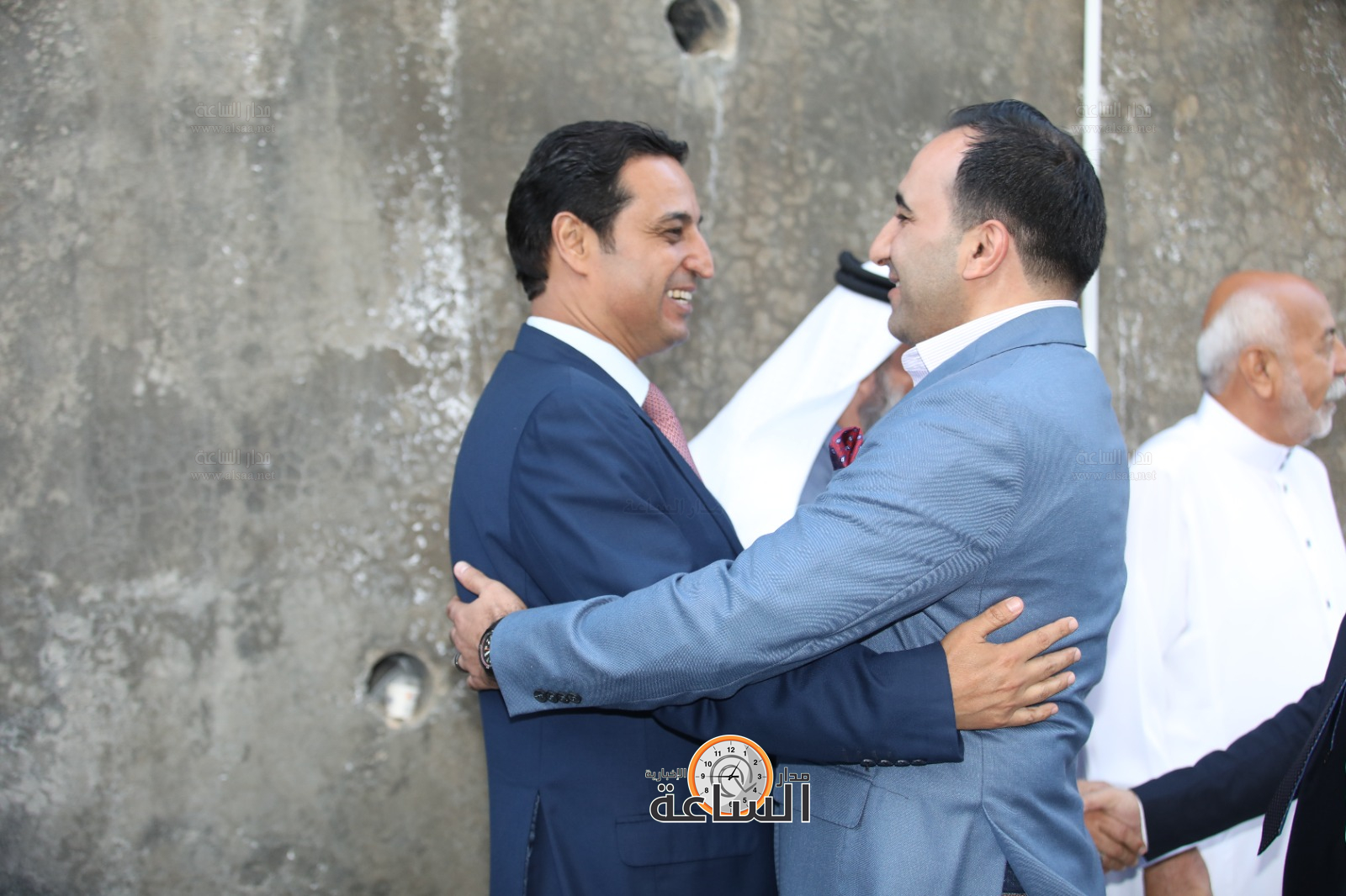 Madar Al-Saa Images 0.424653446646013