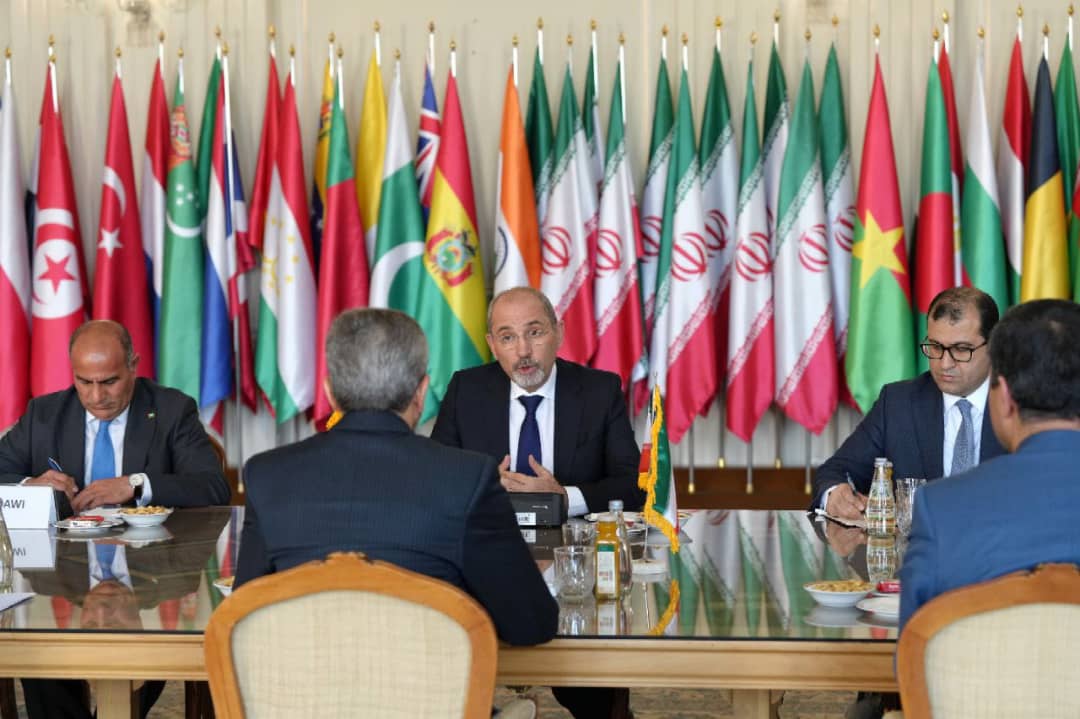 Madar Al-Saa Images 0.7137208986637009