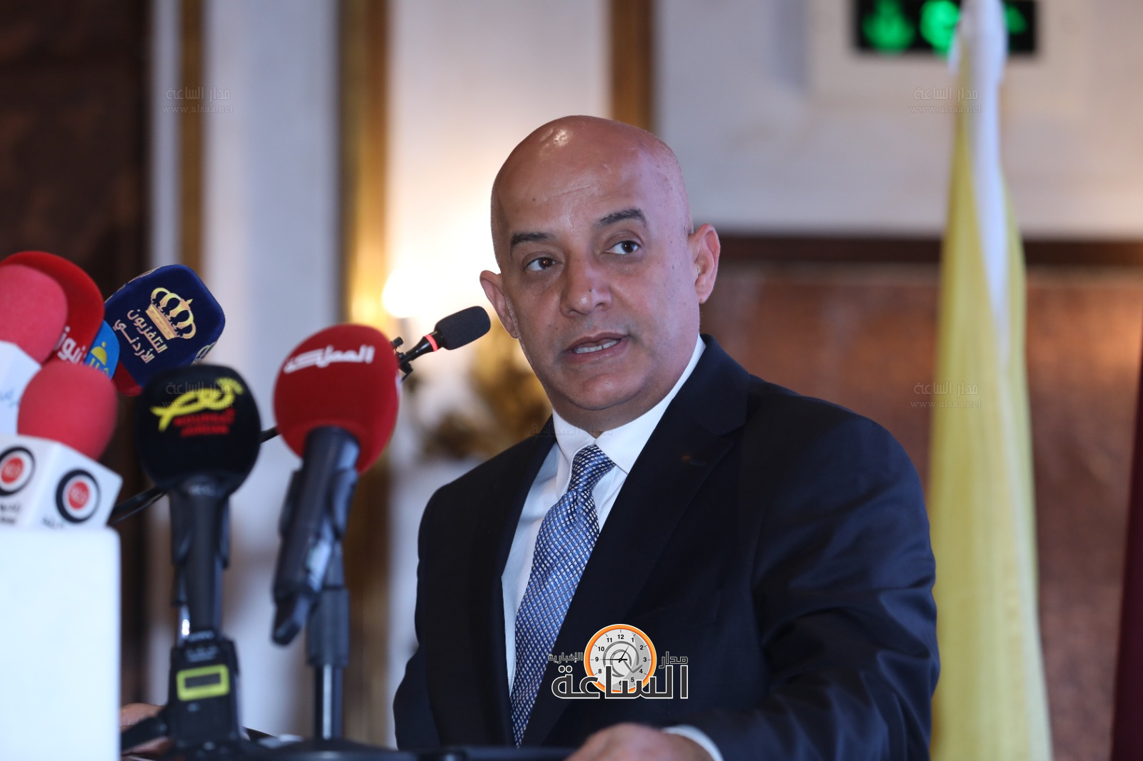 Madar Al-Saa Images 0.7062517085392475