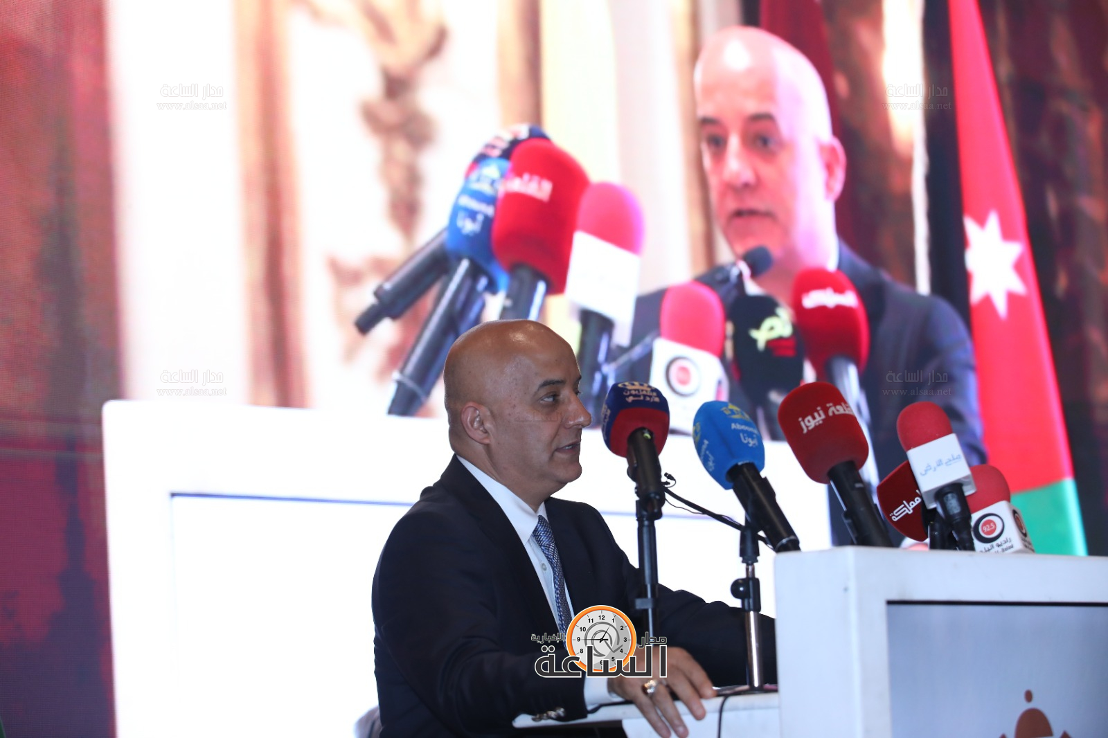 Madar Al-Saa Images 0.38343120818946375