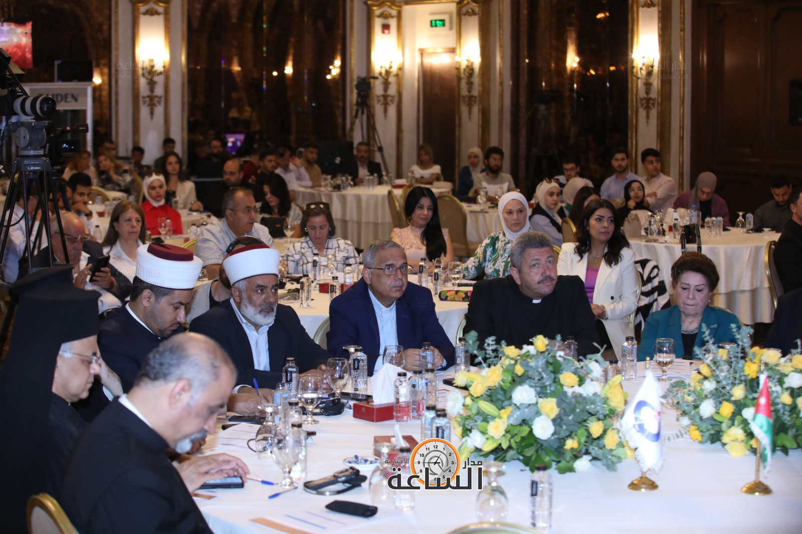 Madar Al-Saa Images 0.9115754757791936