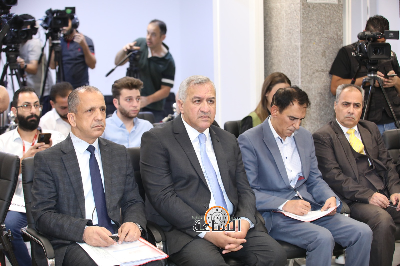 Madar Al-Saa Images 0.9893016918709931