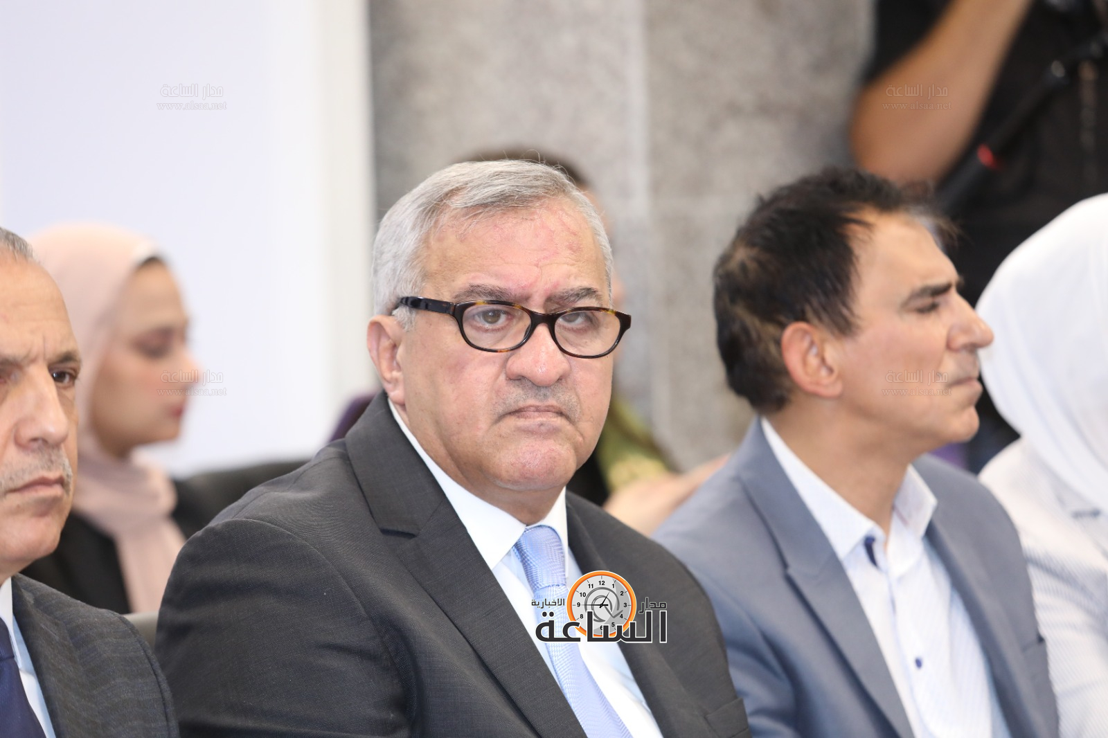 Madar Al-Saa Images 0.6754507672783499