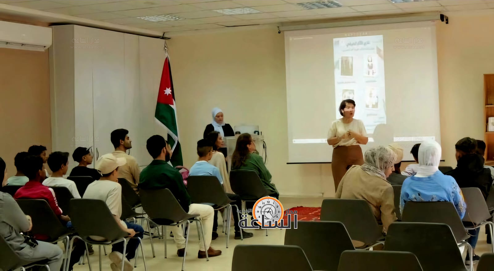 Madar Al-Saa Images 0.39007112367250385