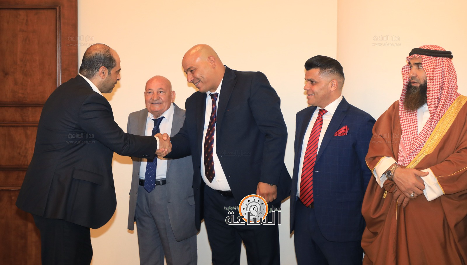 Madar Al-Saa Images 0.221122397096726