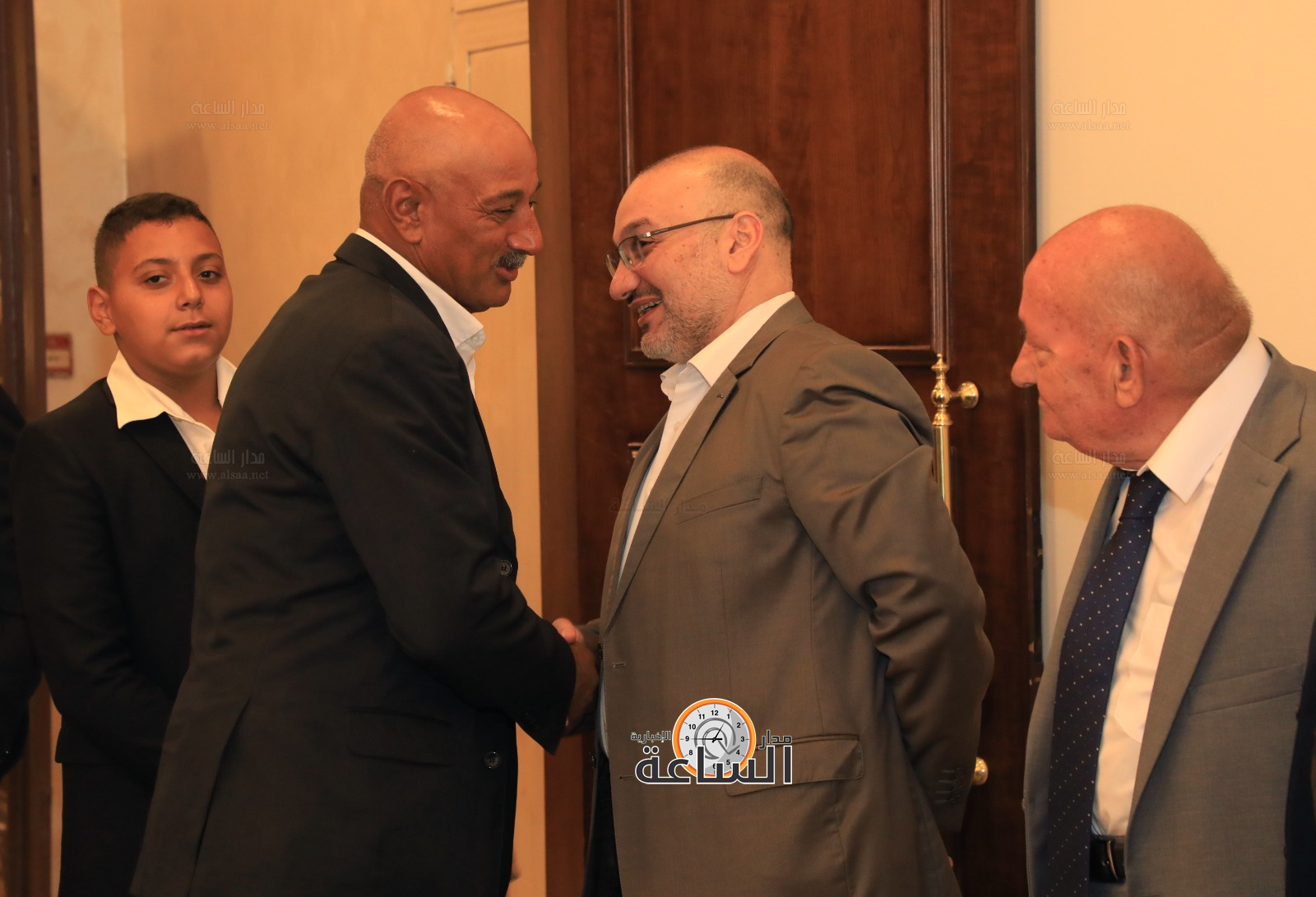 Madar Al-Saa Images 0.40366189006427566