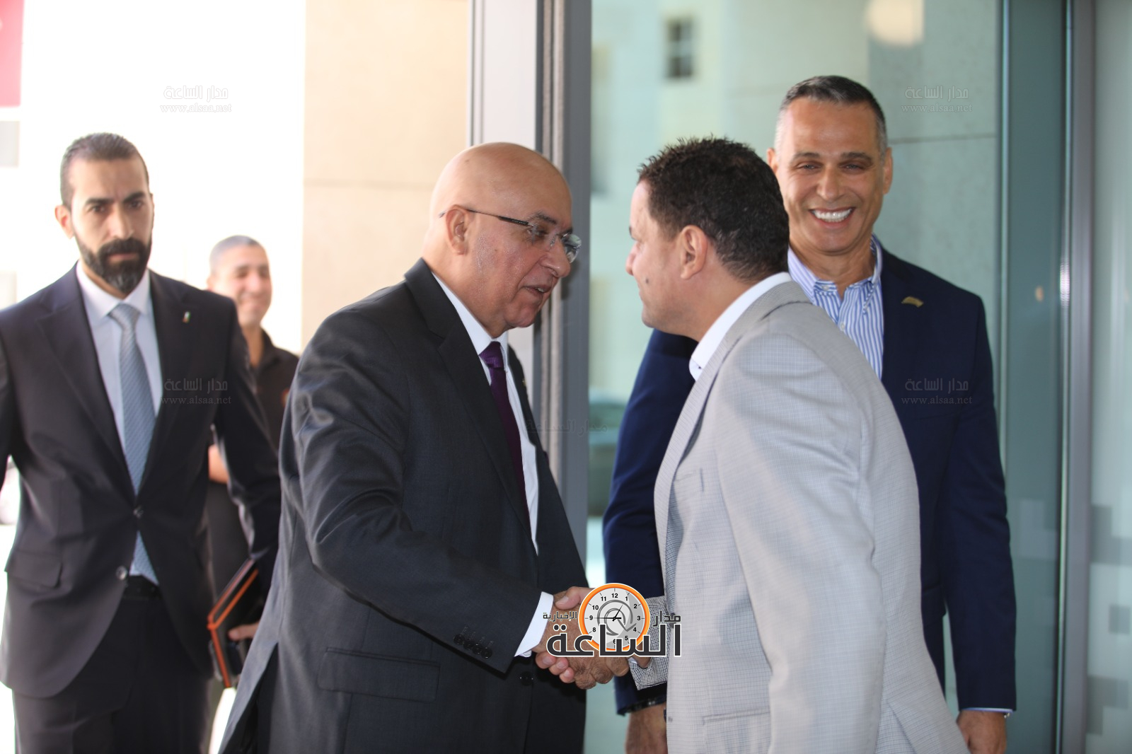 Madar Al-Saa Images 0.6855725603159175