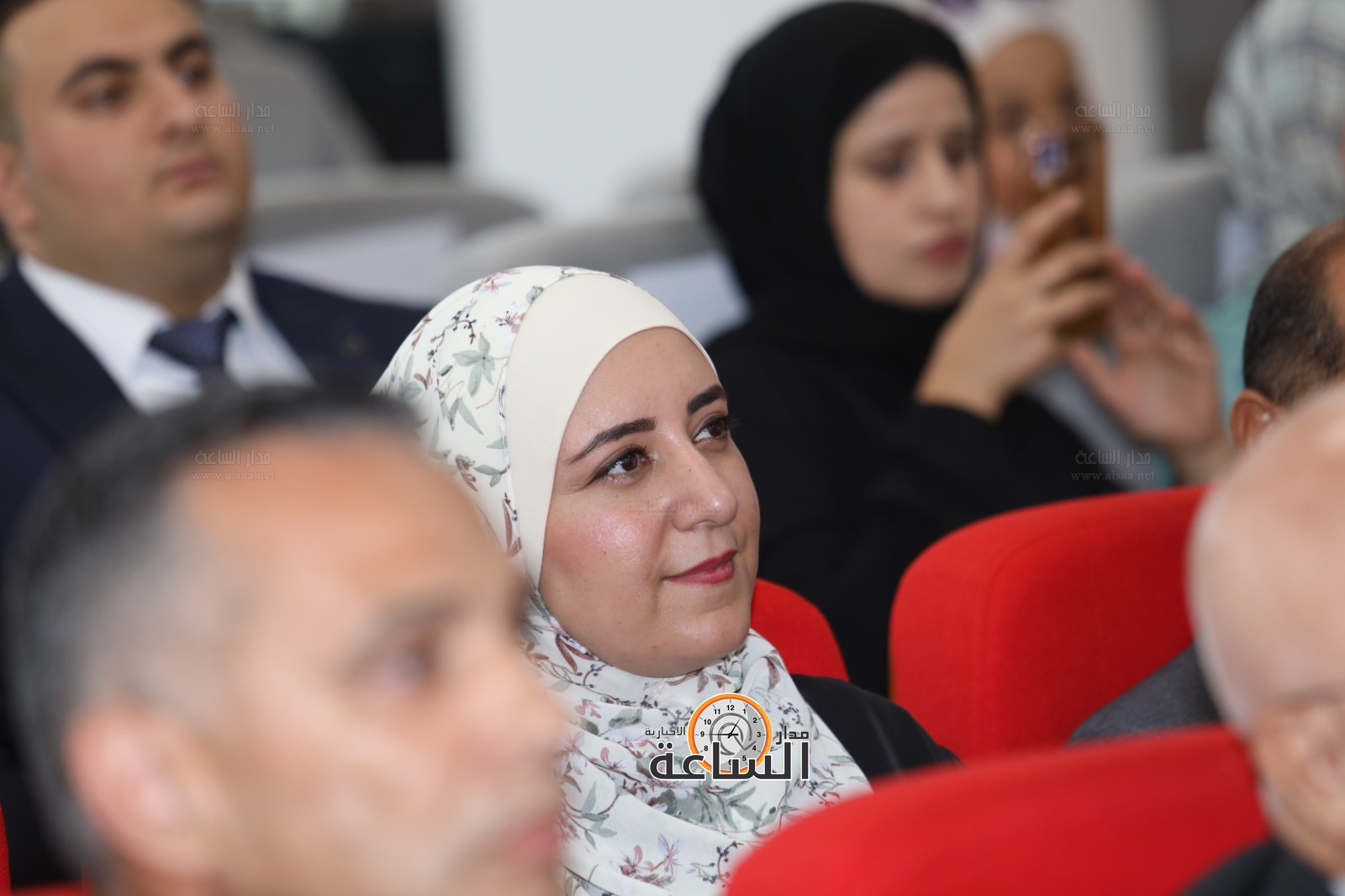 Madar Al-Saa Images 0.17359196493642837