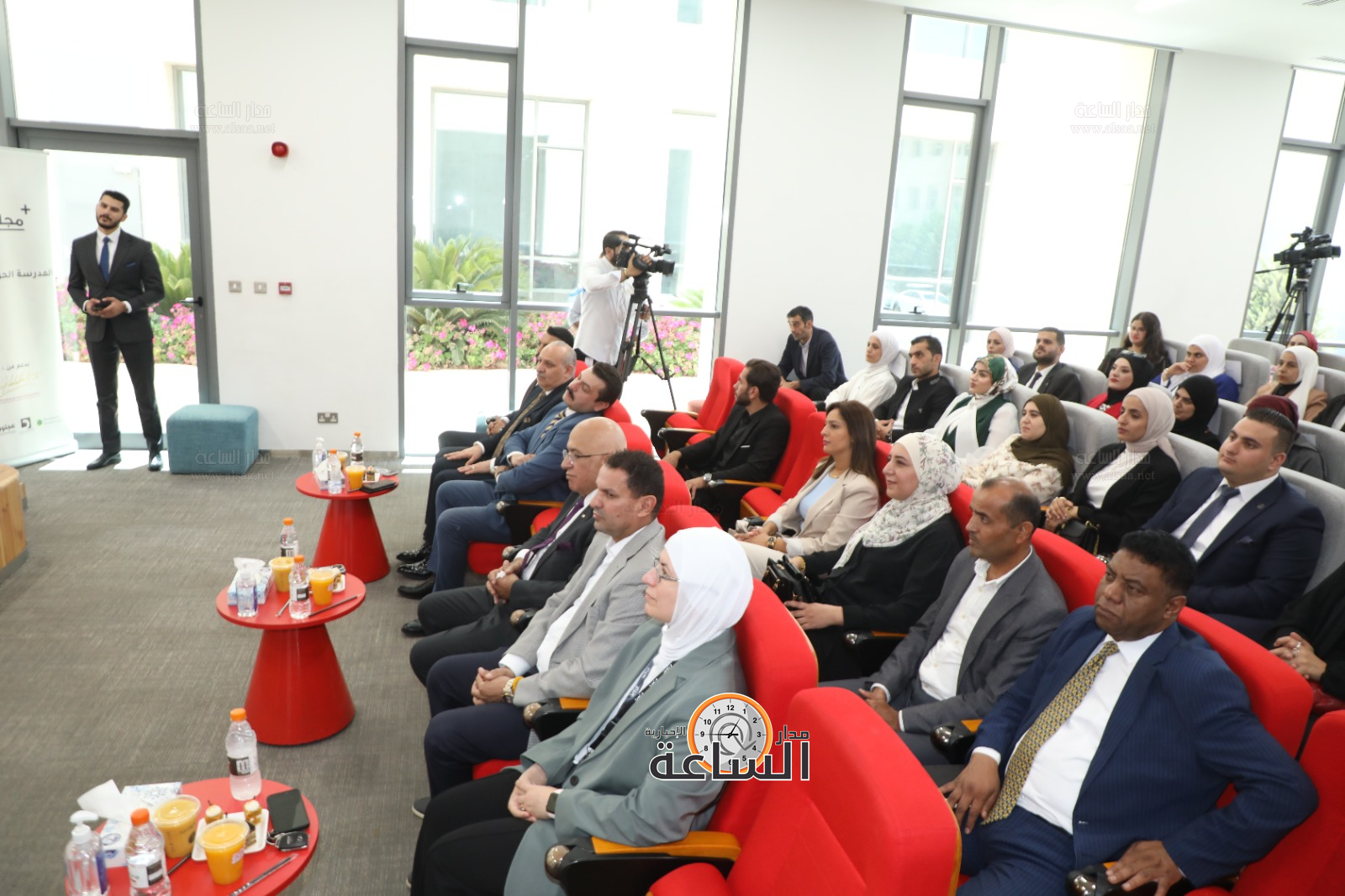 Madar Al-Saa Images 0.6473963944326506