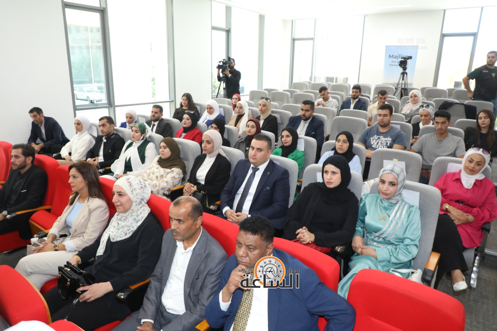 Madar Al-Saa Images 0.09472225277134139