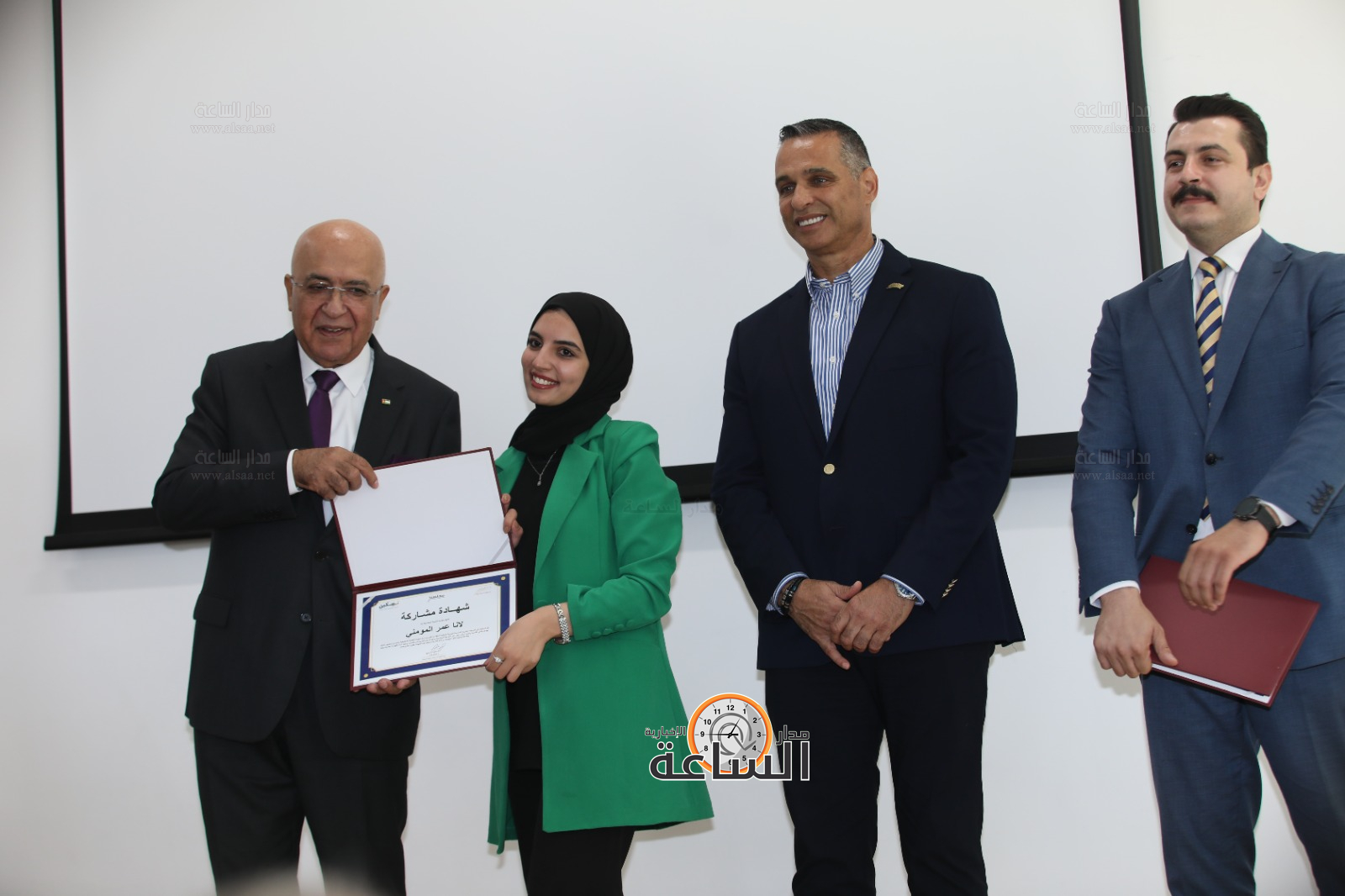 Madar Al-Saa Images 0.06103624123048901