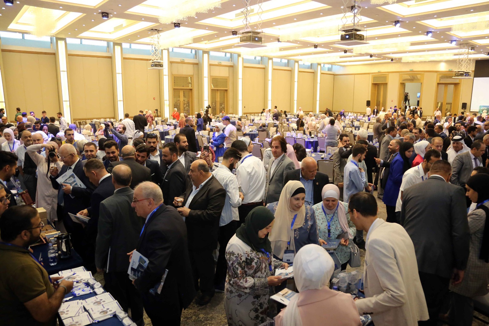 Madar Al-Saa Images 0.6703355631354913